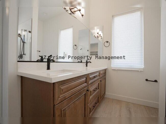 Building Photo - 4831 W Pearce Rd