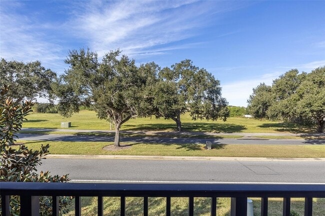 Building Photo - 1800 Houston St