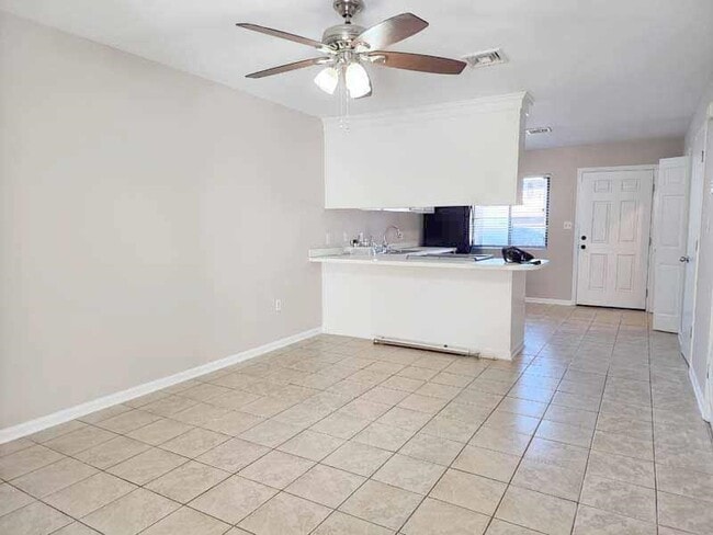 Building Photo - 75 Beaver Pond Loop