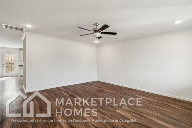 Building Photo - 3504 Marksbury Dr