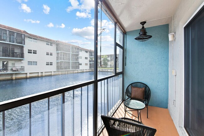 Building Photo - 1750 NW 3rd Terrace