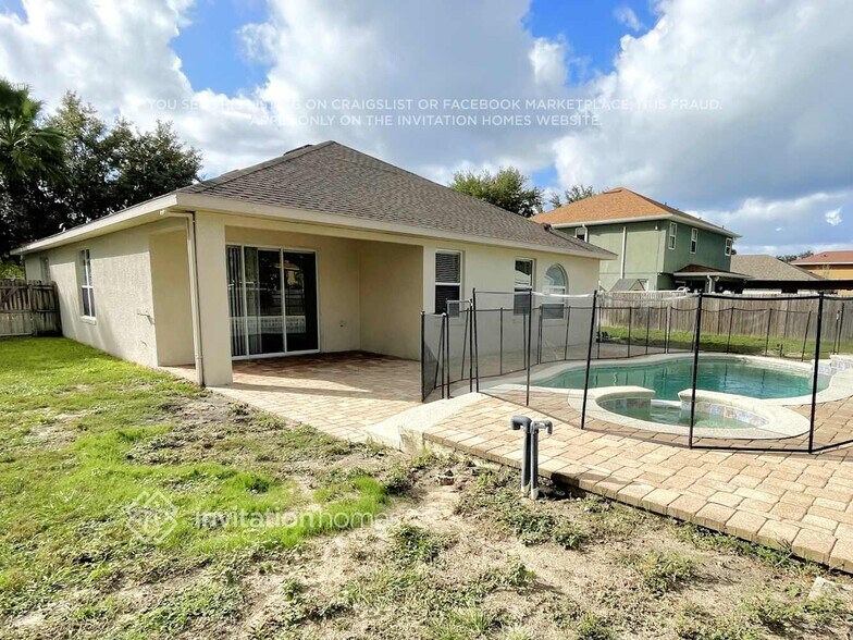 Building Photo - 506 Woodford Dr