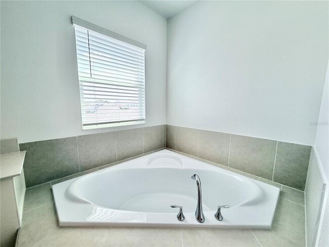 Building Photo - 6089 Meditation Dr