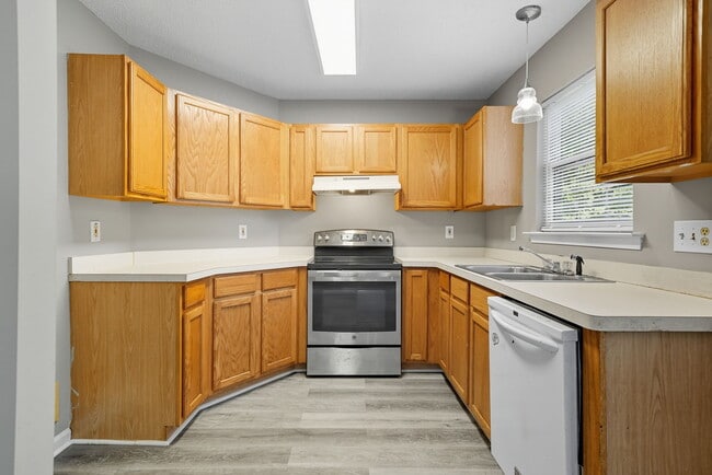 Building Photo - 273 Cottonwood Creek Cir