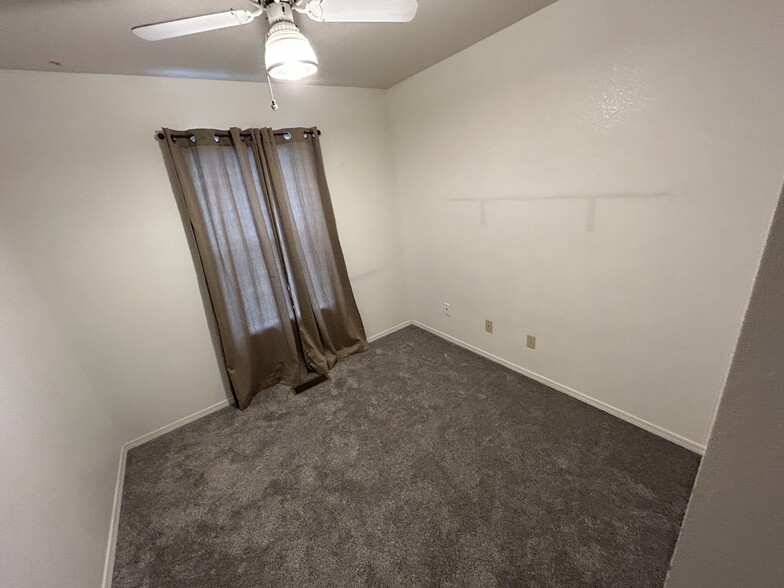 Building Photo - 1461 Northwood Dr