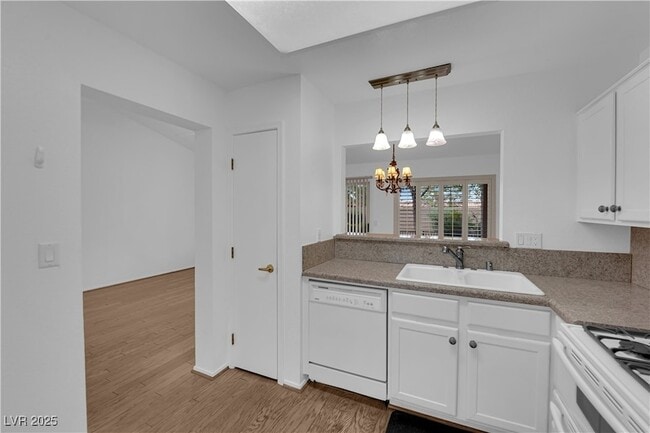 Building Photo - 9424 W Gold Mountain Ave