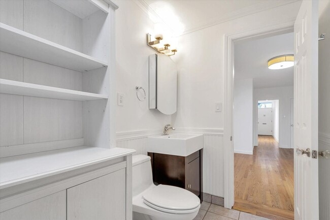 Building Photo - Two Bedroom Condo in Hayes Valley - Please Contact for Showing Availability!