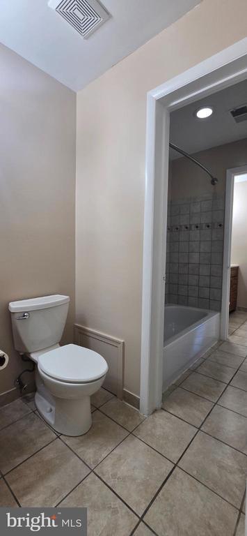 Building Photo - 8883 Rusland Ct