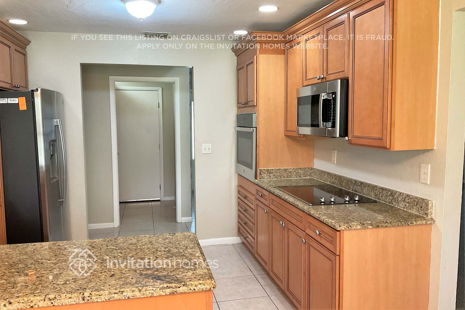 Building Photo - 1142 SW 14th St