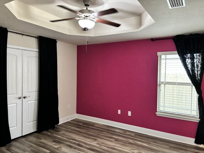 Building Photo - 5143 Carmell Ridge Cir