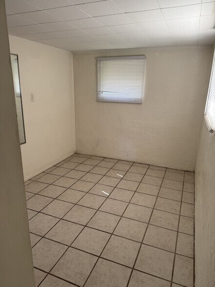 Building Photo - 4109 Nelson Ave