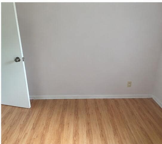 Building Photo - 409 Pine Glen Ln