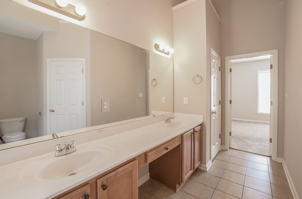 Building Photo - 1132 Hoska Cove