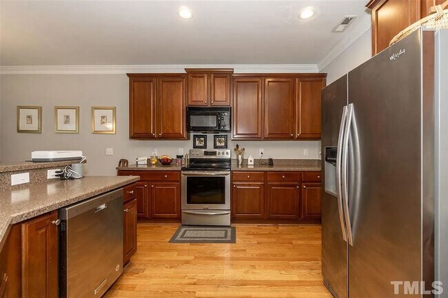 Building Photo - 3 Bedroom Townhome in Magnolia Woods - Clo...