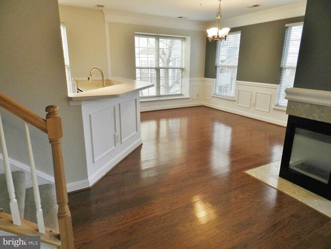 Building Photo - 12765 Fair Crest Ct