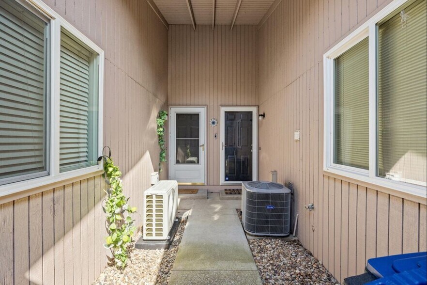 Building Photo - 177 Tupelo Trl