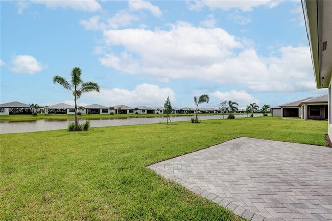 Building Photo - 11665 SW Marine Wy