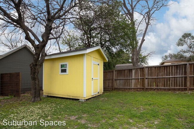 Building Photo - 2 br, 1 bath House - 503 N Mesquite St