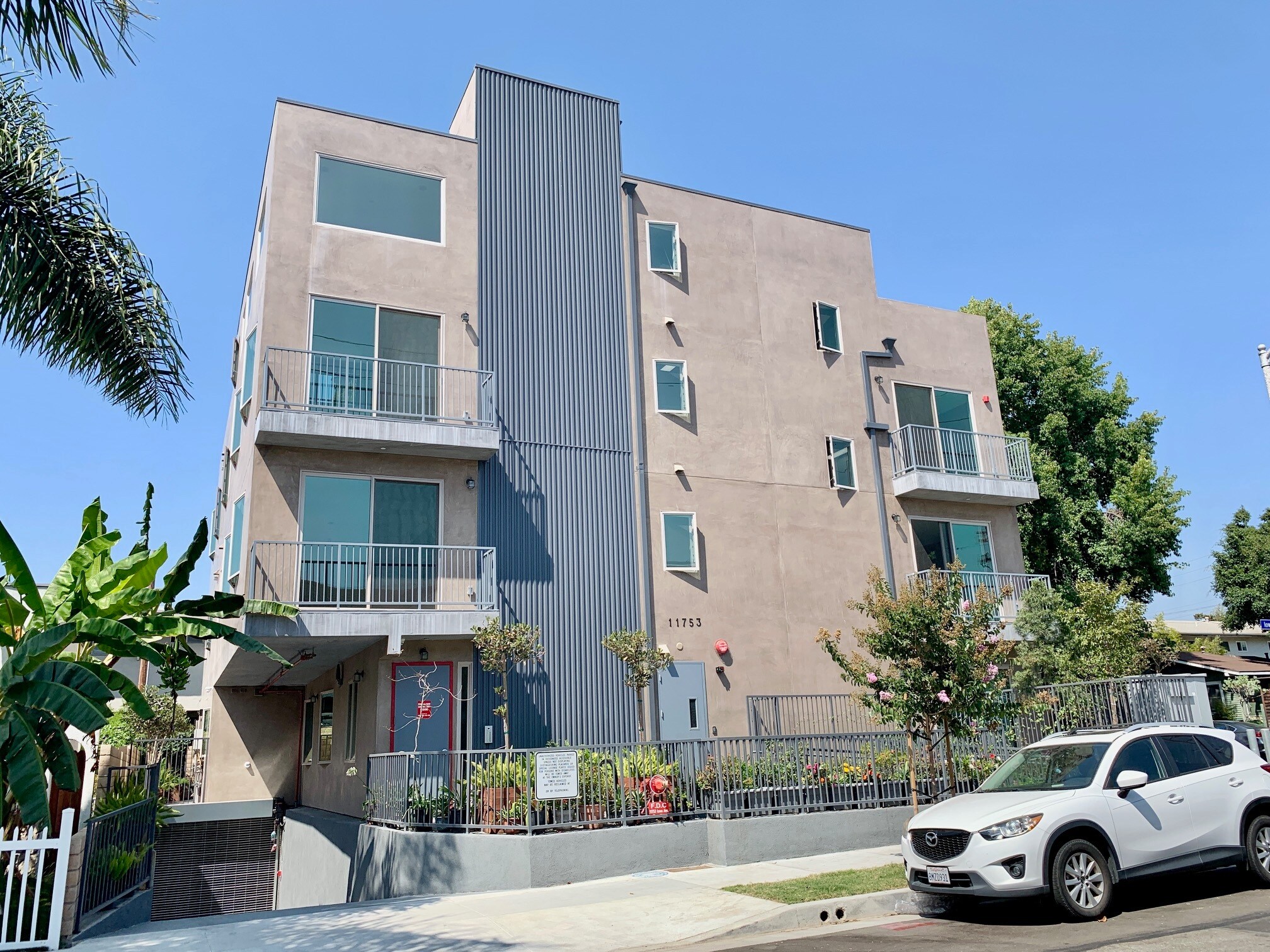 Building Photo - 11753 Iowa Ave