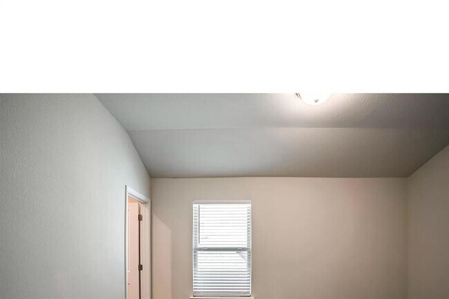 Building Photo - 6713 Coalinga Ln
