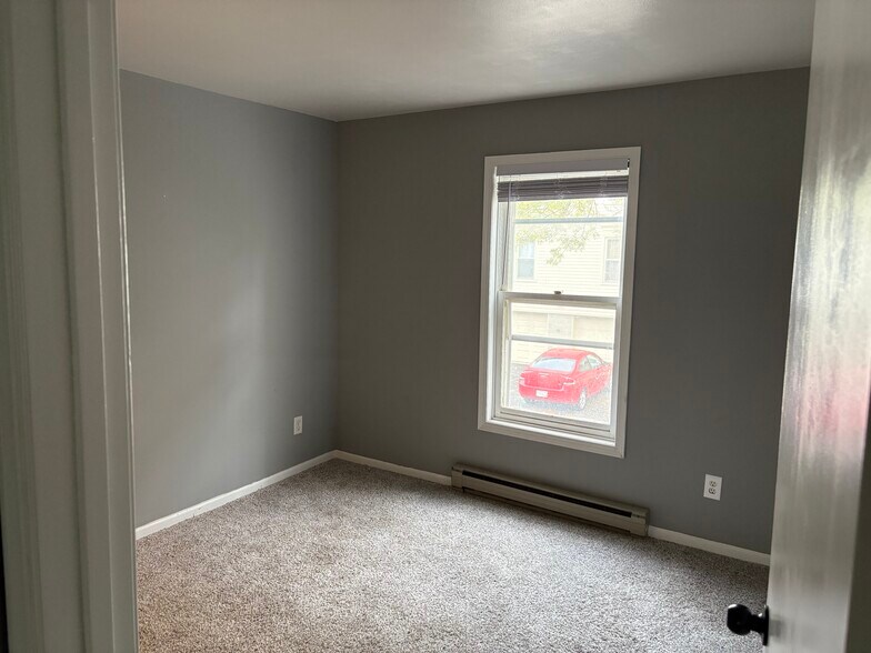 Building Photo - 6710 Park Ridge Dr