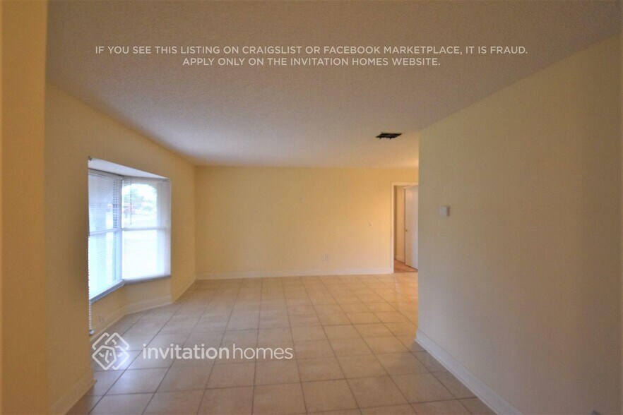 Building Photo - 1469 Coronet Dr