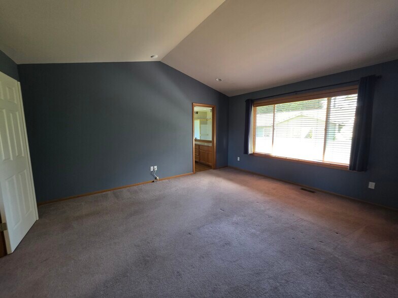Building Photo - 8007 NE 179th Pl