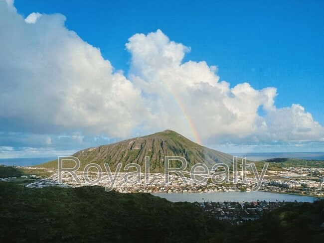 Building Photo - 1005 Kalahu Pl