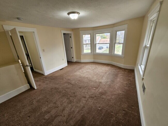 Building Photo - 876 E 149th St