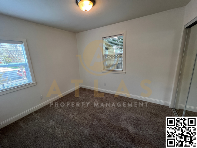 Building Photo - Cozy and Convenient 2BR/1BA - Move-In Ready!