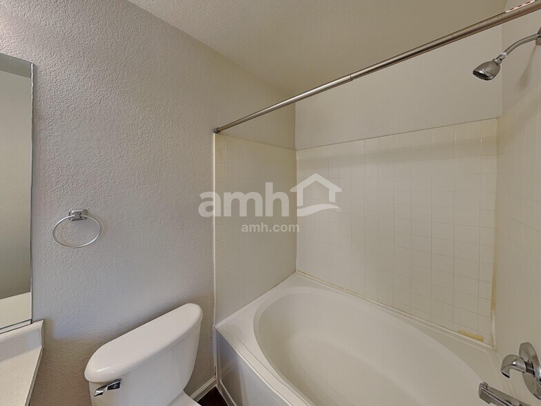 Building Photo - 21480 E 42nd Ave