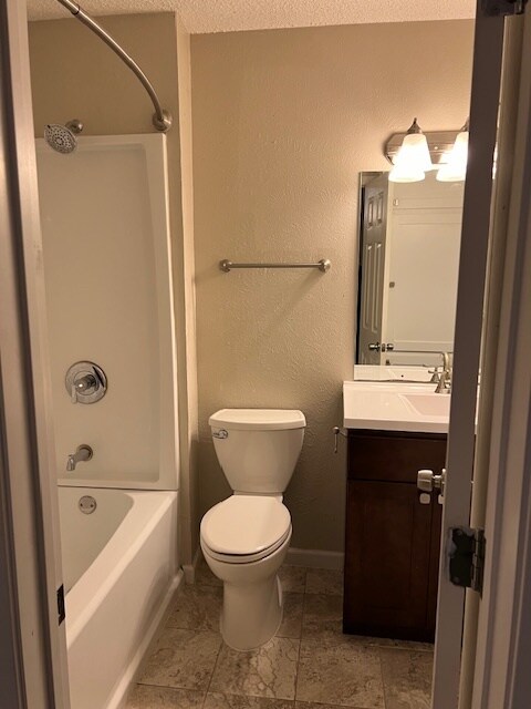 Building Photo - 3705 W Pioneer Pkwy