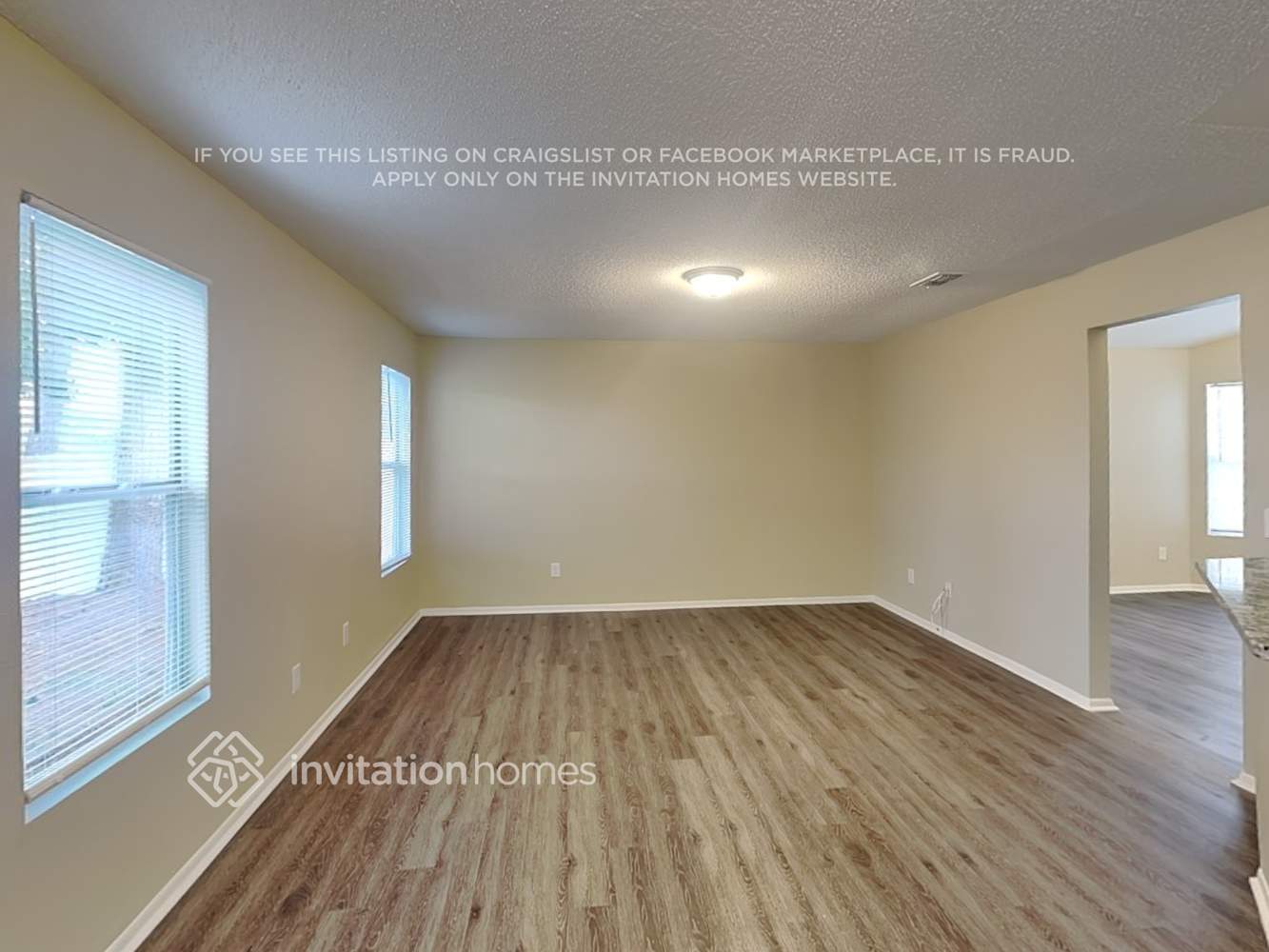 Building Photo - 176 Edgewater Cir