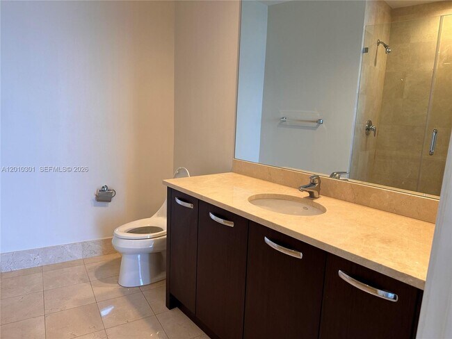 Building Photo - 18101 Collins Ave