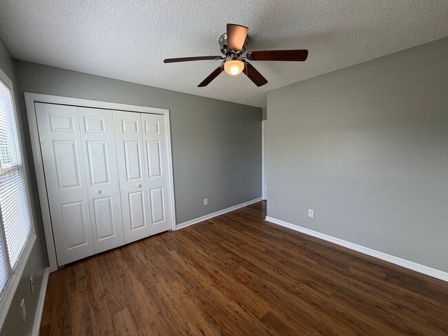 Building Photo - RENTAL HOME 3BD/2BTH