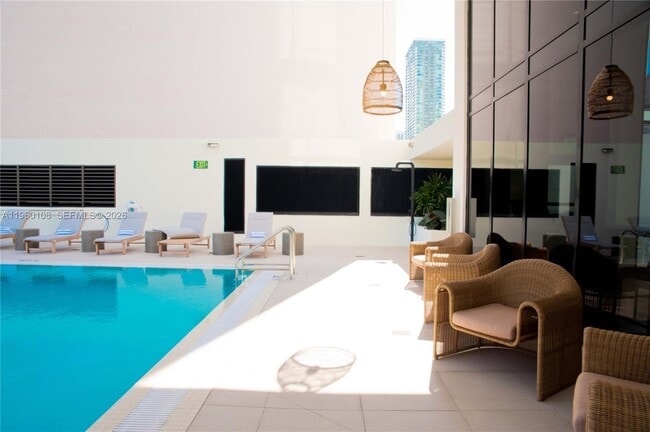 Building Photo - 225 N Miami Ave