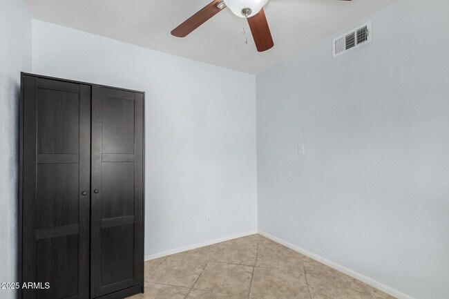 Building Photo - 1845 S Beverly