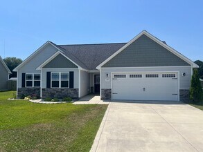 Building Photo - 208 Breakwater Dr