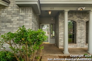 Building Photo - 109 Weeping Willow