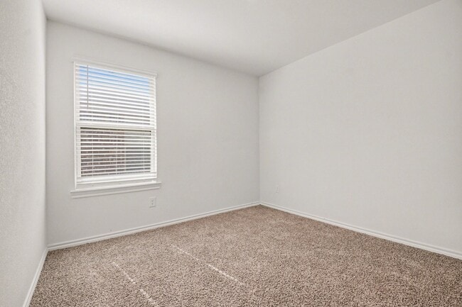 Building Photo - 505 Banner Ave