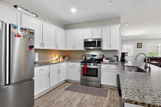 Building Photo - 112 Palo Duro Ct