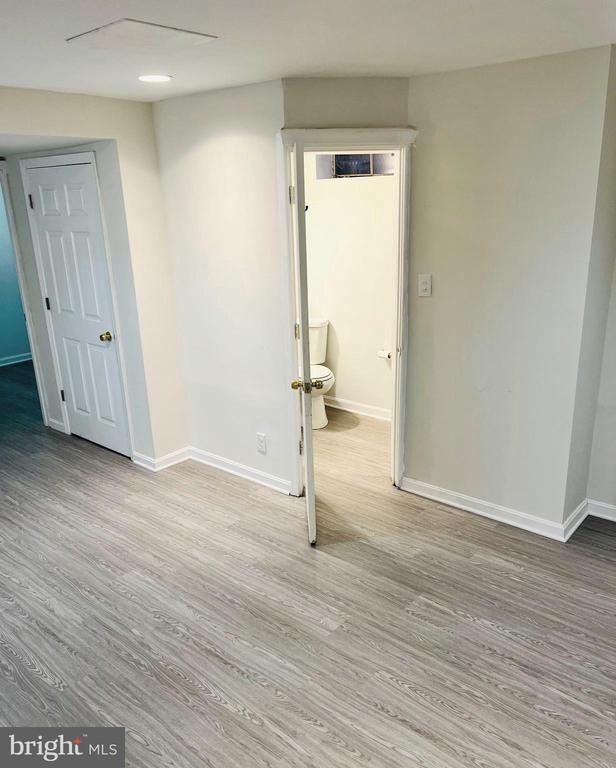 Building Photo - 747 Seawall Rd