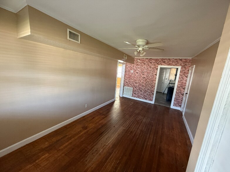 Building Photo - 3422 Norman Bridge Rd