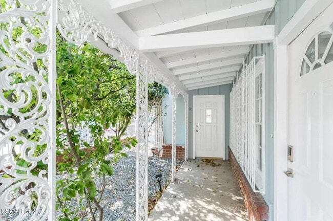 Building Photo - 12015 Riverside Dr