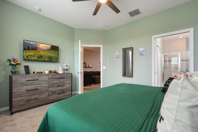 Building Photo - 17524 Promenade Dr
