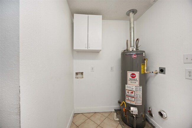 Building Photo - 5315 Cherie Crest Ct