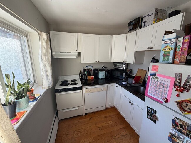 Building Photo - 59 Selkirk Rd