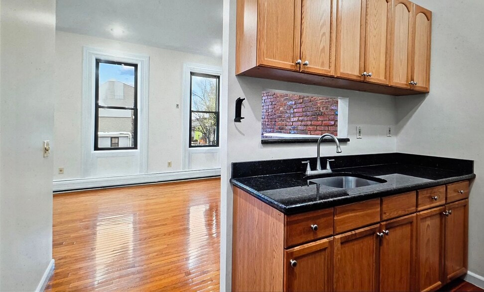 Building Photo - 800 Ocean Ave