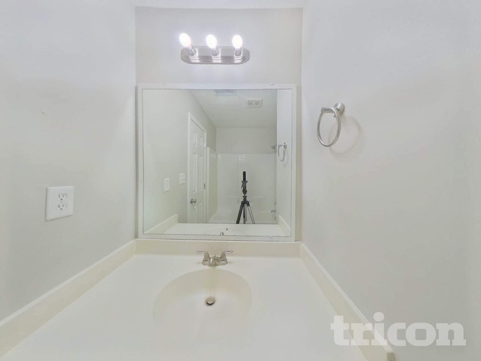 Building Photo - 3453 Sunset Rd