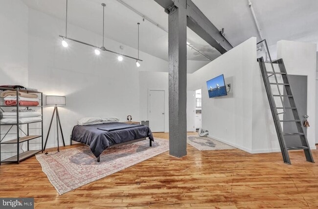 Building Photo - 428-40 N 13th St